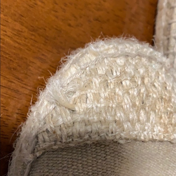 Khaki - Picture 3 of 4